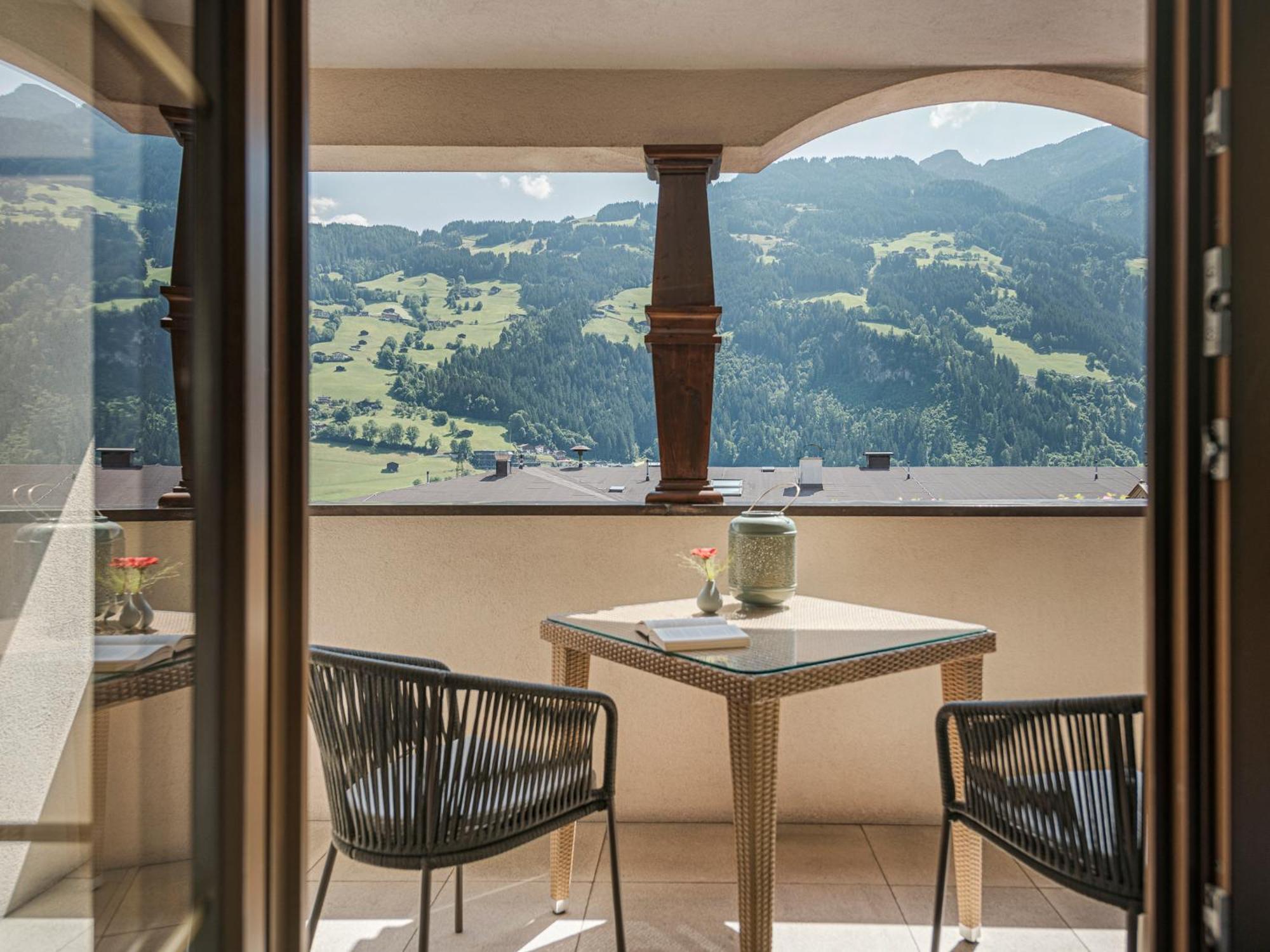 Hotel Sieghard Zillertal ヒパッハ エクステリア 写真