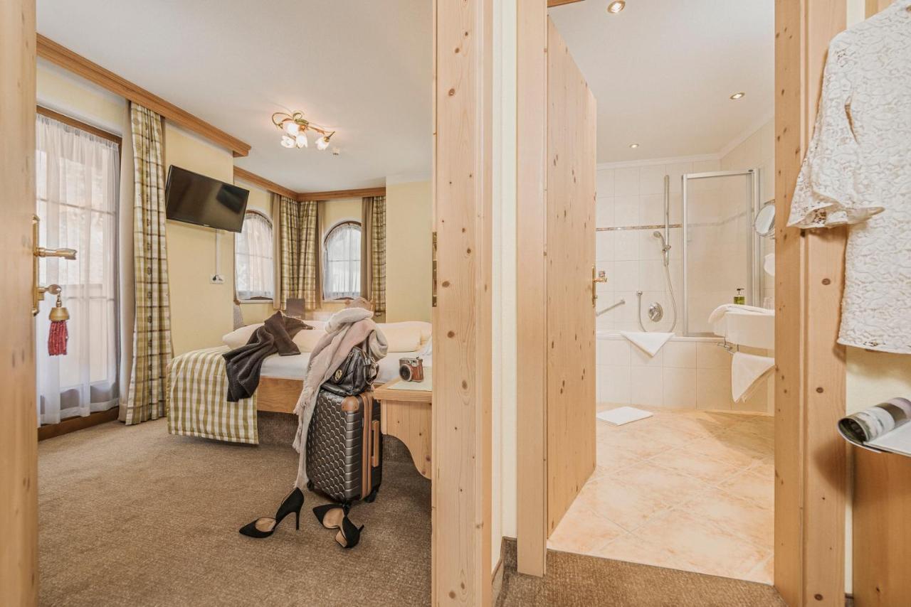 Hotel Sieghard Zillertal ヒパッハ エクステリア 写真